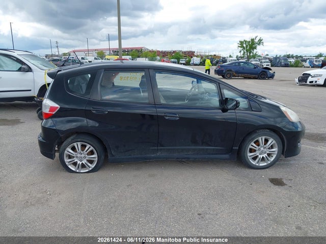 20261424 :رقم المزاد ، JHMGE8G85AC803928 vin ، 2010 Honda Fit Sport مزاد بيع