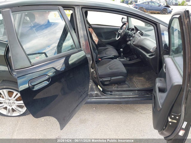 20261424 :رقم المزاد ، JHMGE8G85AC803928 vin ، 2010 Honda Fit Sport مزاد بيع