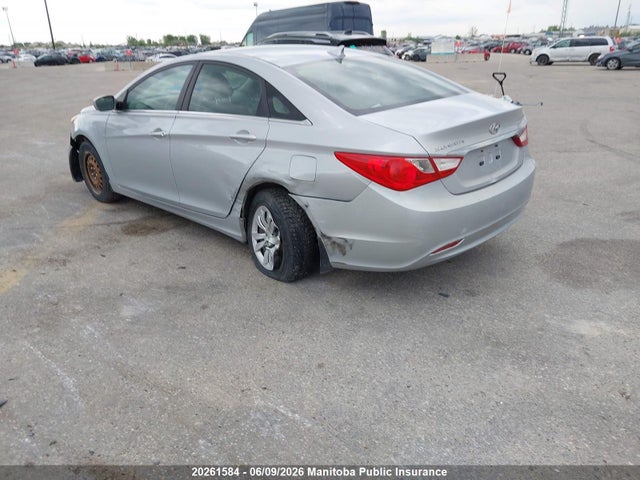 20261584 :رقم المزاد ، 5NPEB4AC5BH126568 vin ، 2011 Hyundai Sonata Gl مزاد بيع