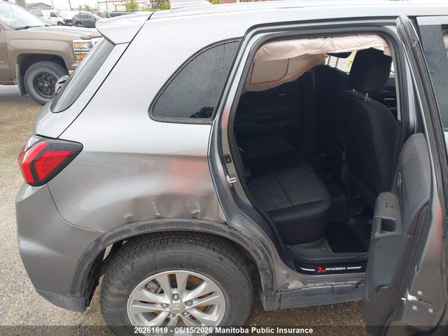 JA4AJVAW5PU606845 Mitsubishi RVR SE