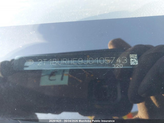 2018 Toyota Corolla Le მანქანა იყიდება აუქციონზე, vin: 2T1BURHE9JC105743, აუქციონის ნომერი: 20261625