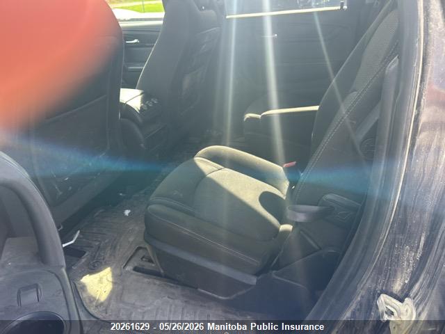 20261629 :رقم المزاد ، 1GNKVGKD4FJ180869 vin ، 2015 Chevrolet Traverse Lt مزاد بيع
