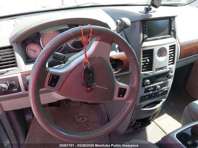 2010 Chrysler Town & Country Touring მანქანა იყიდება აუქციონზე, vin: 2A4RR5DX9AR415997, აუქციონის ნომერი: 20261701