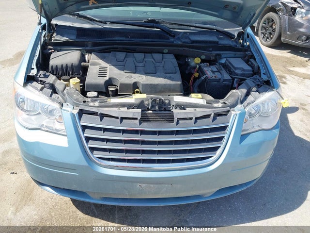2010 Chrysler Town & Country Touring მანქანა იყიდება აუქციონზე, vin: 2A4RR5DX9AR415997, აუქციონის ნომერი: 20261701