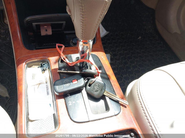 20261799 :رقم المزاد ، 4T1BF30K44U581183 vin ، 2004 Toyota Camry Xle V6 مزاد بيع