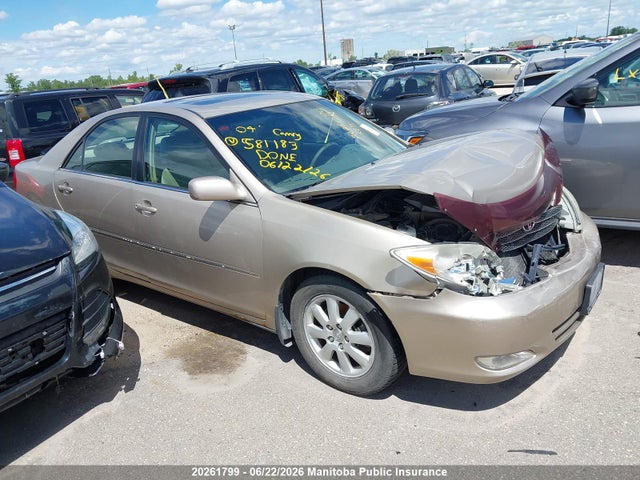 20261799 :رقم المزاد ، 4T1BF30K44U581183 vin ، 2004 Toyota Camry Xle V6 مزاد بيع