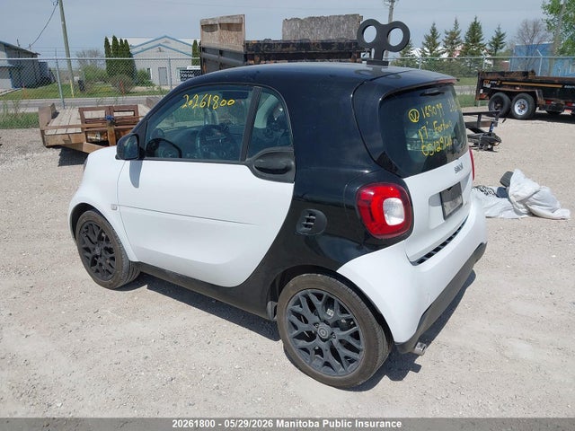 Aukcja sprzedaży 2017 Smart Fortwo Passion, vin: WMEFJ5DA9HK169099, numer aukcji: 20261800