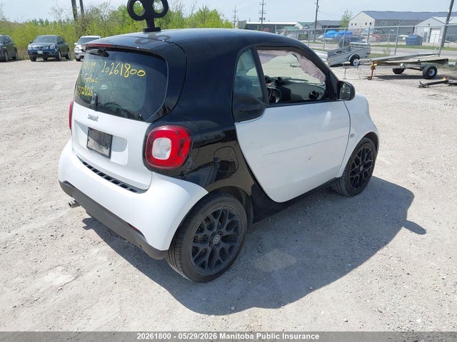 Aukcja sprzedaży 2017 Smart Fortwo Passion, vin: WMEFJ5DA9HK169099, numer aukcji: 20261800