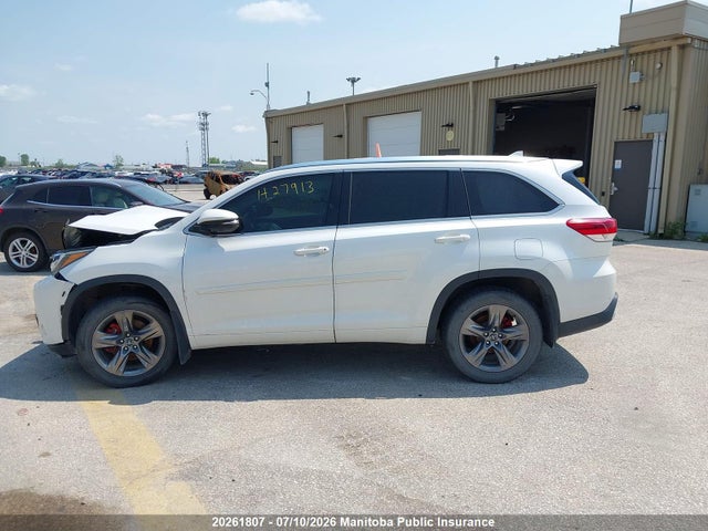 Продажа на аукционе авто 2017 Toyota Highlander Limited V6, vin: 5TDDZRFH7HS368676, номер лота: 20261807