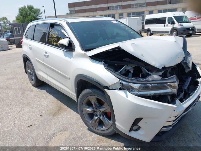 Продажа на аукционе авто 2017 Toyota Highlander Limited V6, vin: 5TDDZRFH7HS368676, номер лота: 20261807