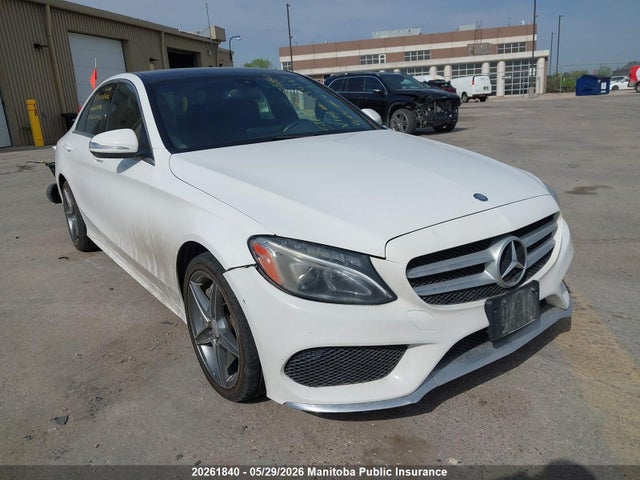 2015 Mercedes Benz C300w 4matic მანქანა იყიდება აუქციონზე, vin: 55SWF4KB4FU034188, აუქციონის ნომერი: 20261840