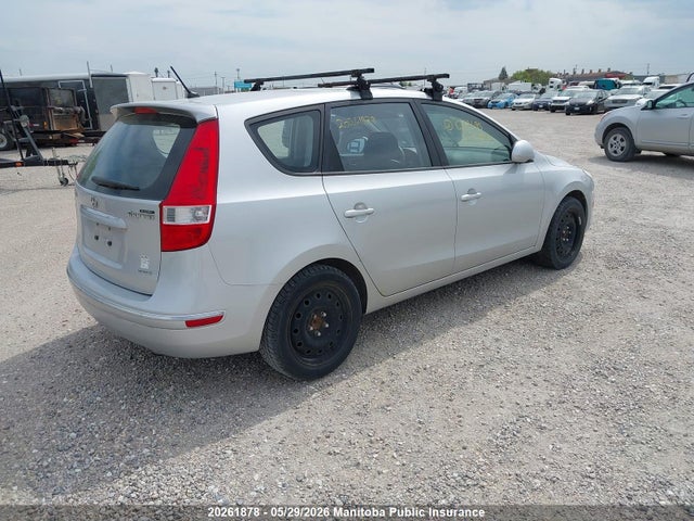 20261878 :رقم المزاد ، KMHDC85E39U032695 vin ، 2009 Hyundai Elantra Touring Gl مزاد بيع