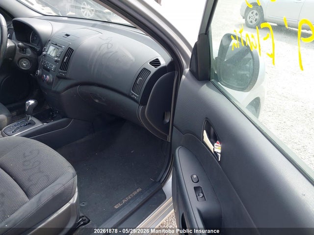 20261878 :رقم المزاد ، KMHDC85E39U032695 vin ، 2009 Hyundai Elantra Touring Gl مزاد بيع