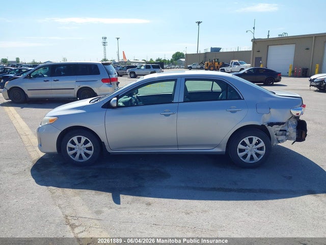 20261889 :رقم المزاد ، 2T1BU4EE3DC056115 vin ، 2013 Toyota Corolla Ce مزاد بيع
