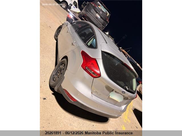 Ford Focus Titanium 2016 1FADP3N25GL317277 Image 3