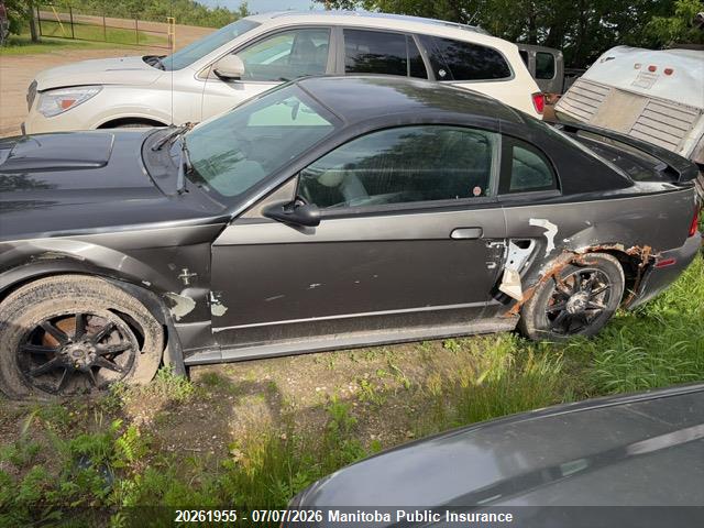 20261955 :رقم المزاد ، 1FAFP404X3F366152 vin ، 2003 Ford Mustang مزاد بيع