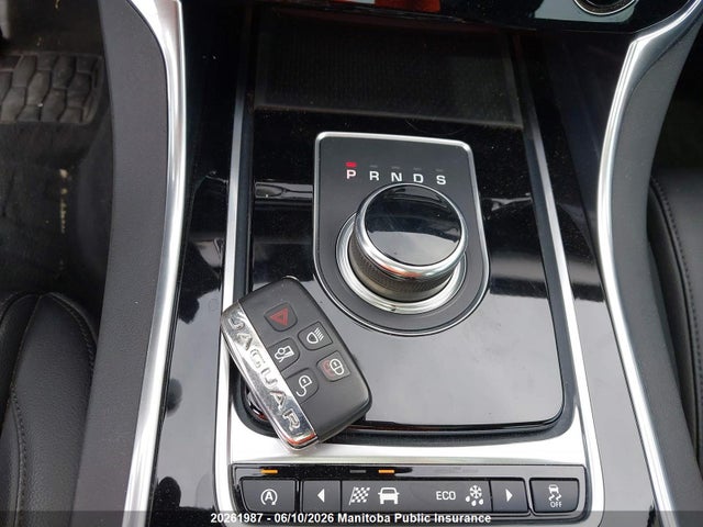 SAJBJ4BV2HCY25782 Jaguar Xf 35t