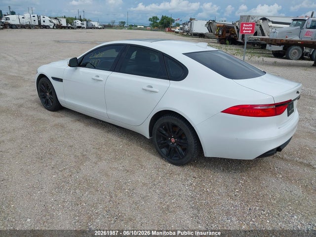 SAJBJ4BV2HCY25782 Jaguar Xf 35t