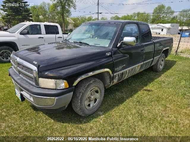 20262022 :رقم المزاد ، 3B7HC13Z4SM147237 vin ، 1995 Dodge Ram 1500 Club Cab مزاد بيع
