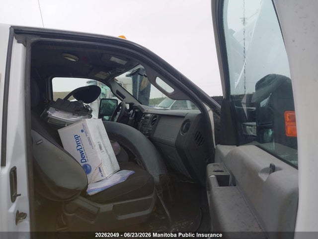 2011 Ford F550 Super Duty Xl მანქანა იყიდება აუქციონზე, vin: 1FD0X5HT3BEA76580, აუქციონის ნომერი: 20262049