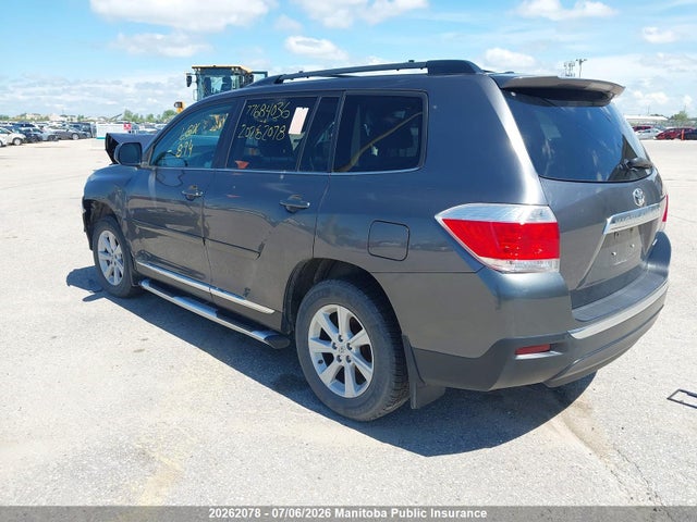 20262078 :رقم المزاد ، 5TDBK3EH4DS271973 vin ، 2013 Toyota Highlander V6 مزاد بيع