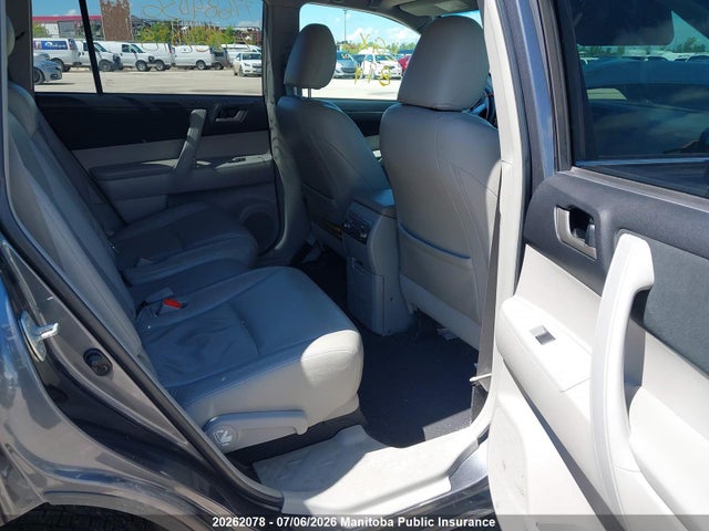 20262078 :رقم المزاد ، 5TDBK3EH4DS271973 vin ، 2013 Toyota Highlander V6 مزاد بيع
