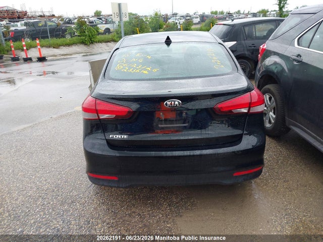 KIA FORTE LX 2018 3KPFL4A77JE233614 Image 16