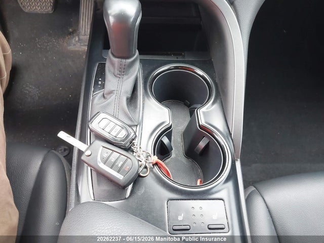 4T1G11AK8LU338885 Toyota CAMRY SE