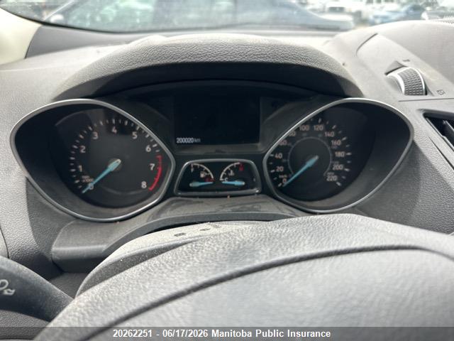 1FMCU9GD2HUD00721 Ford ESCAPE SE