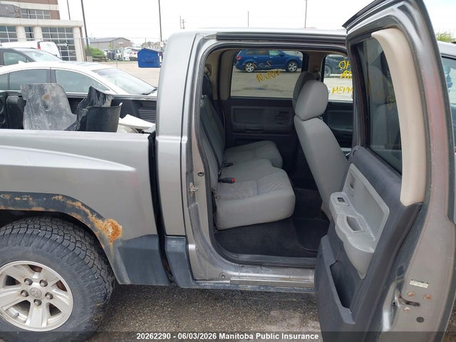 20262290 :رقم المزاد ، 1D7CW3GK2AS264434 vin ، 2010 Dodge Dakota Laramie Crew Cab مزاد بيع