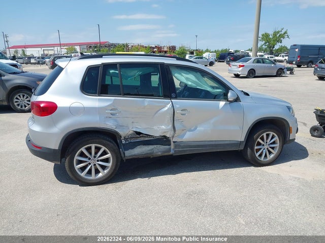 20262324 :رقم المزاد ، WVGNV7AX7HK007776 vin ، 2017 Volkswagen Tiguan 2.0 Tsi مزاد بيع