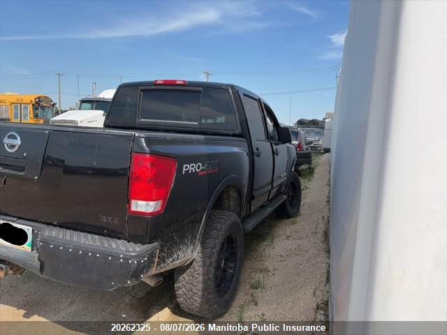 20262325 :رقم المزاد ، 1N6AA07CX9N304032 vin ، 2009 Nissan Titan 5.6 Pro-4x Crew Cab مزاد بيع