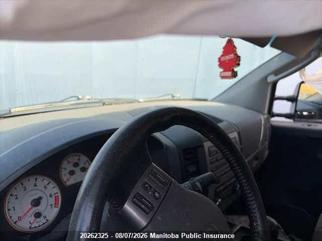 20262325 :رقم المزاد ، 1N6AA07CX9N304032 vin ، 2009 Nissan Titan 5.6 Pro-4x Crew Cab مزاد بيع