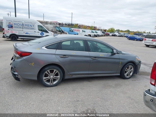 Hyundai Sonata Limited 2019 5NPE34AF4KH769386 Image 14