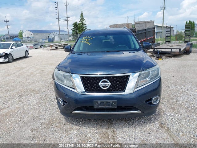 Продажа на аукционе авто 2016 Nissan Pathfinder Platinum, vin: 5N1AR2MM4GC640204, номер лота: 20262348