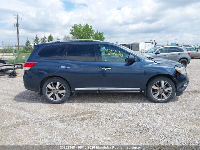 Продажа на аукционе авто 2016 Nissan Pathfinder Platinum, vin: 5N1AR2MM4GC640204, номер лота: 20262348