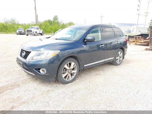 Продажа на аукционе авто 2016 Nissan Pathfinder Platinum, vin: 5N1AR2MM4GC640204, номер лота: 20262348