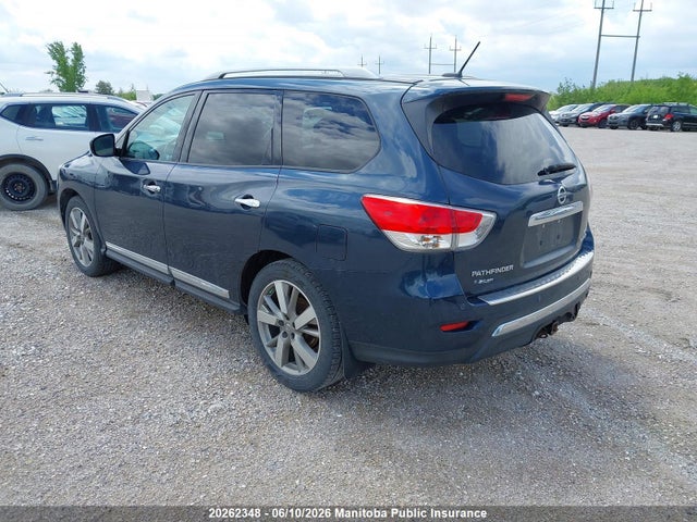 Продажа на аукционе авто 2016 Nissan Pathfinder Platinum, vin: 5N1AR2MM4GC640204, номер лота: 20262348