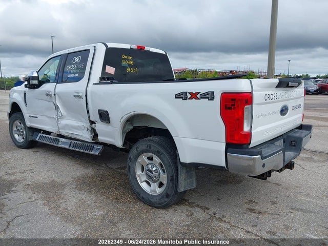 20262349 :رقم المزاد ، 1FT7W2BT9HEF02925 vin ، 2017 Ford F250 Sd Xlt Crew Cab مزاد بيع