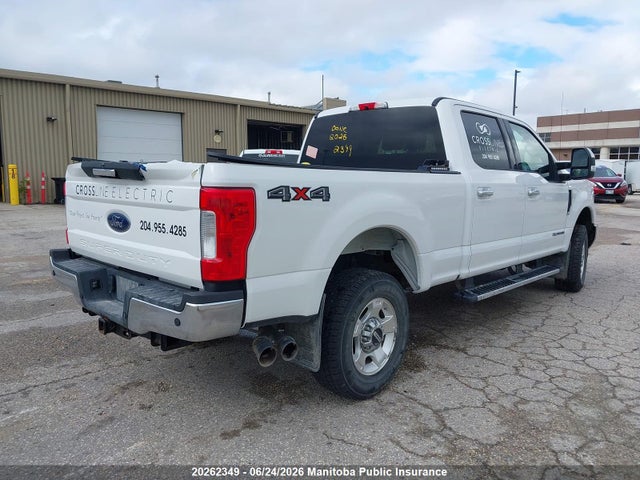 20262349 :رقم المزاد ، 1FT7W2BT9HEF02925 vin ، 2017 Ford F250 Sd Xlt Crew Cab مزاد بيع