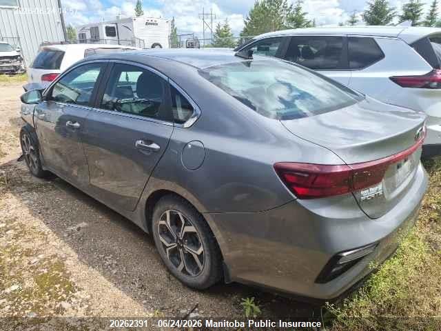 2021 Kia Forte Ex მანქანა იყიდება აუქციონზე, vin: 3KPF54AD0ME351654, აუქციონის ნომერი: 20262391