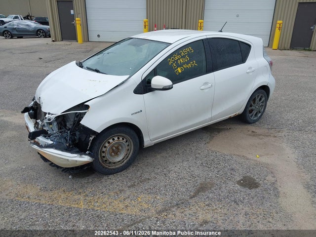 2013 Toyota Prius C მანქანა იყიდება აუქციონზე, vin: JTDKDTB39D1044052, აუქციონის ნომერი: 20262543