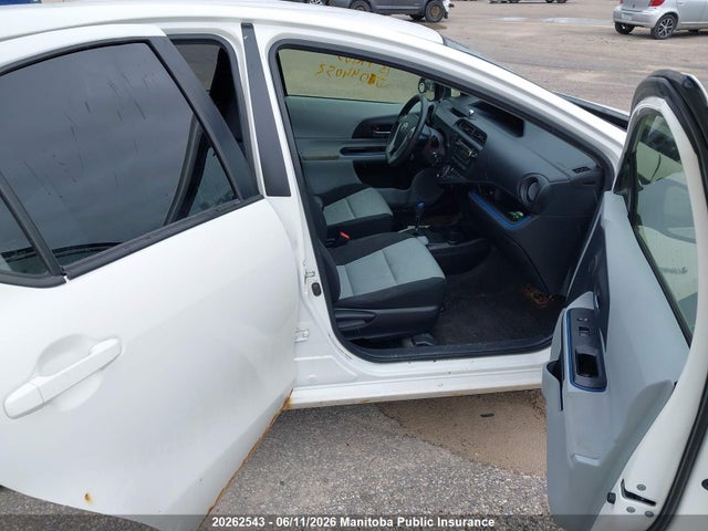2013 Toyota Prius C მანქანა იყიდება აუქციონზე, vin: JTDKDTB39D1044052, აუქციონის ნომერი: 20262543