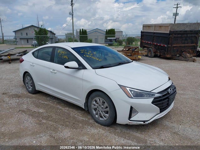 2019 Hyundai Elantra Essential მანქანა იყიდება აუქციონზე, vin: KMHD74LF3KU884611, აუქციონის ნომერი: 20262546