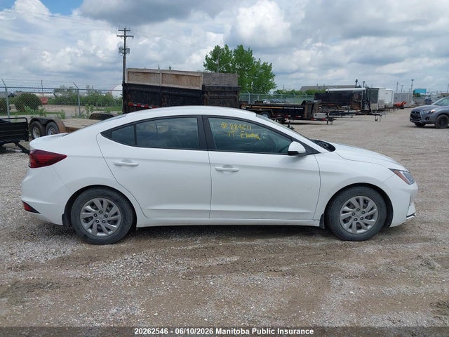 2019 Hyundai Elantra Essential მანქანა იყიდება აუქციონზე, vin: KMHD74LF3KU884611, აუქციონის ნომერი: 20262546