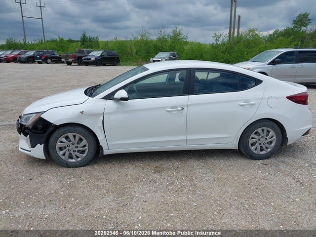 2019 Hyundai Elantra Essential მანქანა იყიდება აუქციონზე, vin: KMHD74LF3KU884611, აუქციონის ნომერი: 20262546