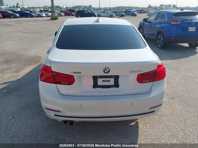 BMW 328i Xdrive 2016 WBA8E3C57GK503016 Image 17