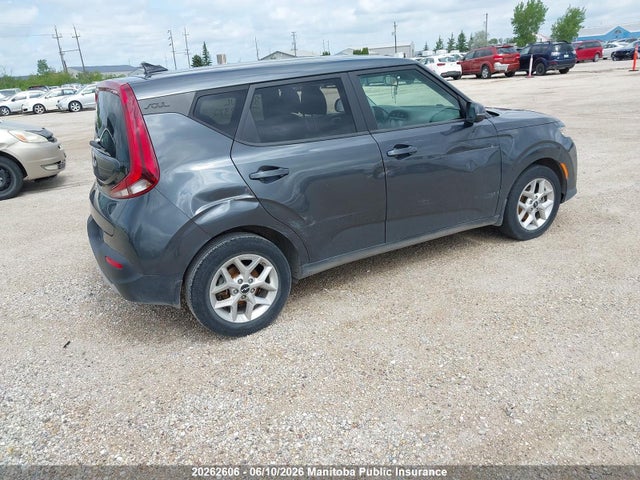 20262606 :رقم المزاد ، KNDJ33AU6N7798372 vin ، 2022 Kia Soul Ex مزاد بيع