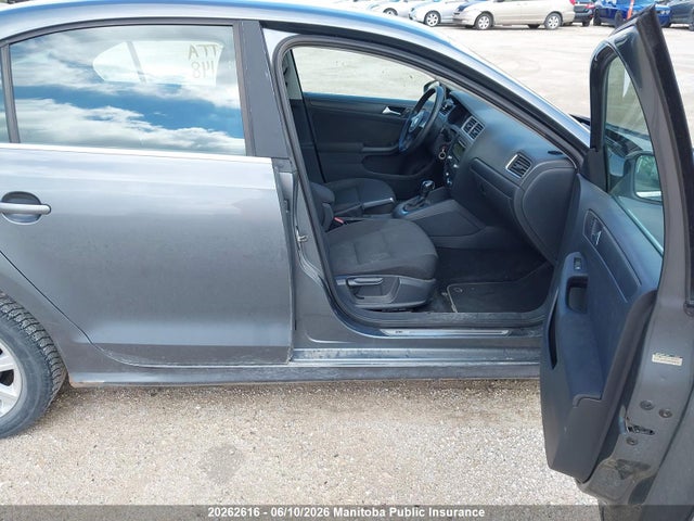20262616 :رقم المزاد ، 3VWDX7AJ6CM336148 vin ، 2012 Volkswagen Jetta 2.5 مزاد بيع