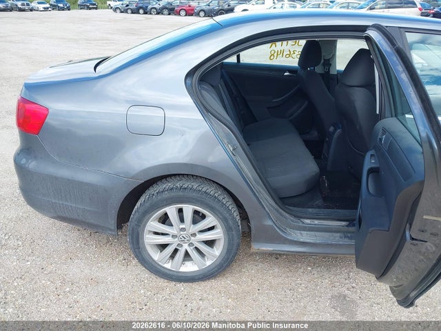 20262616 :رقم المزاد ، 3VWDX7AJ6CM336148 vin ، 2012 Volkswagen Jetta 2.5 مزاد بيع